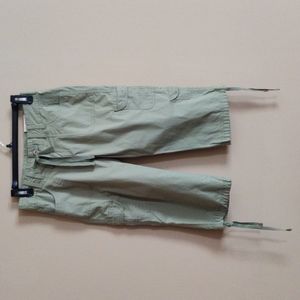 Arizona Jeans Crop Pants NWT